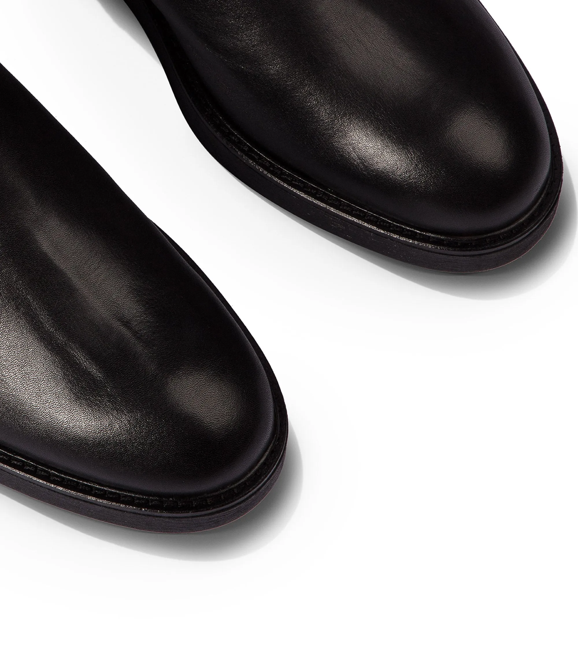 Black leather Chelsea boots