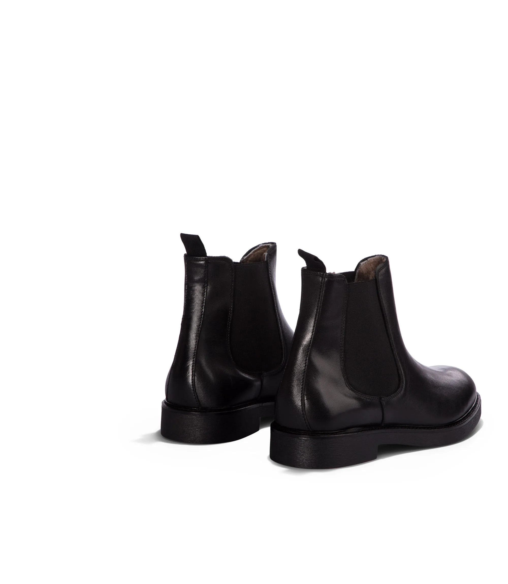 Black leather Chelsea boots