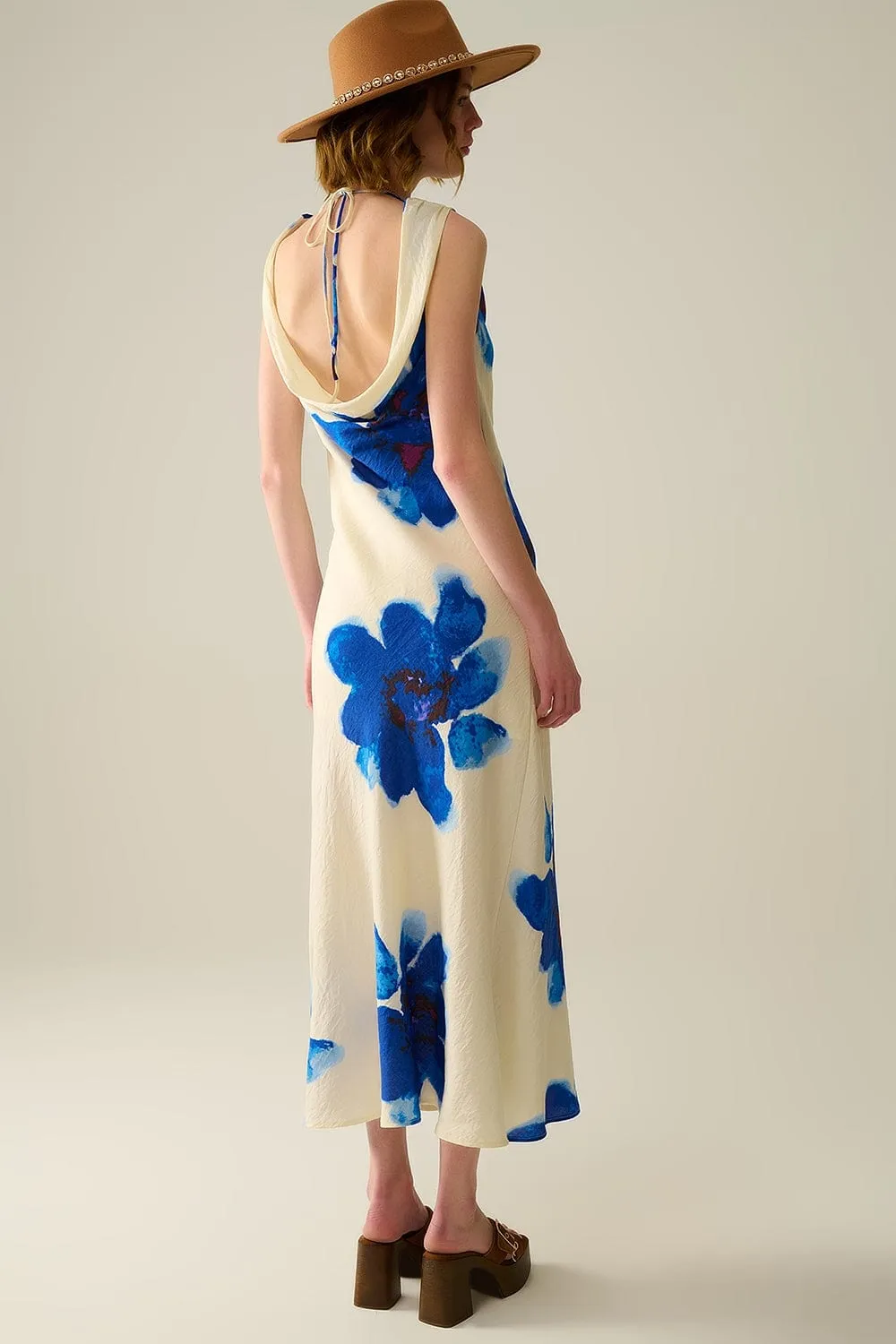 Flowy Sleeveless Blue Maxi Dress With Floral Print