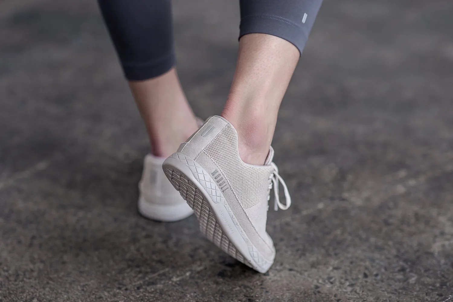 GLACIER CANVAS TRAINER (WOMEN'S)