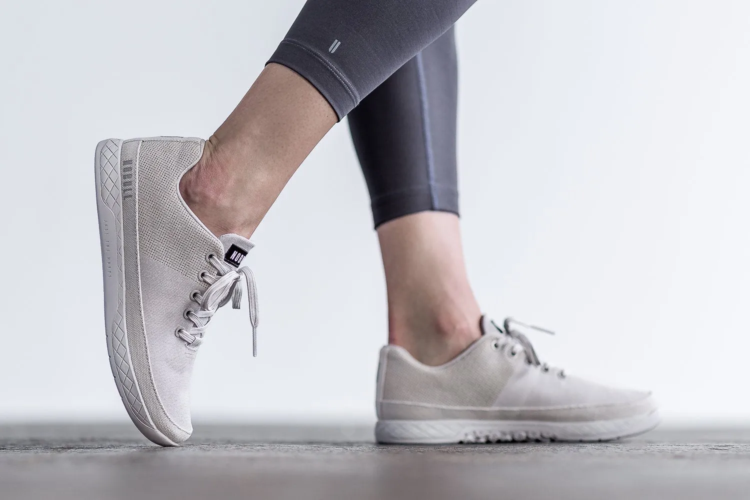 GLACIER CANVAS TRAINER (WOMEN'S)