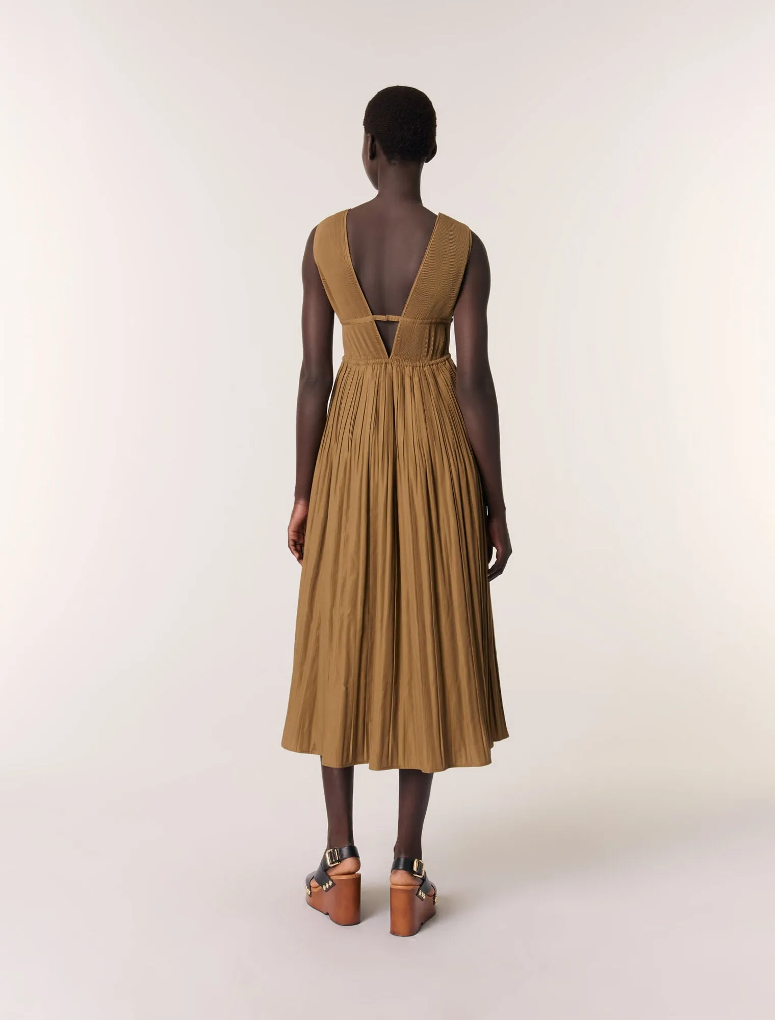 Jewellery neckline pleated dress