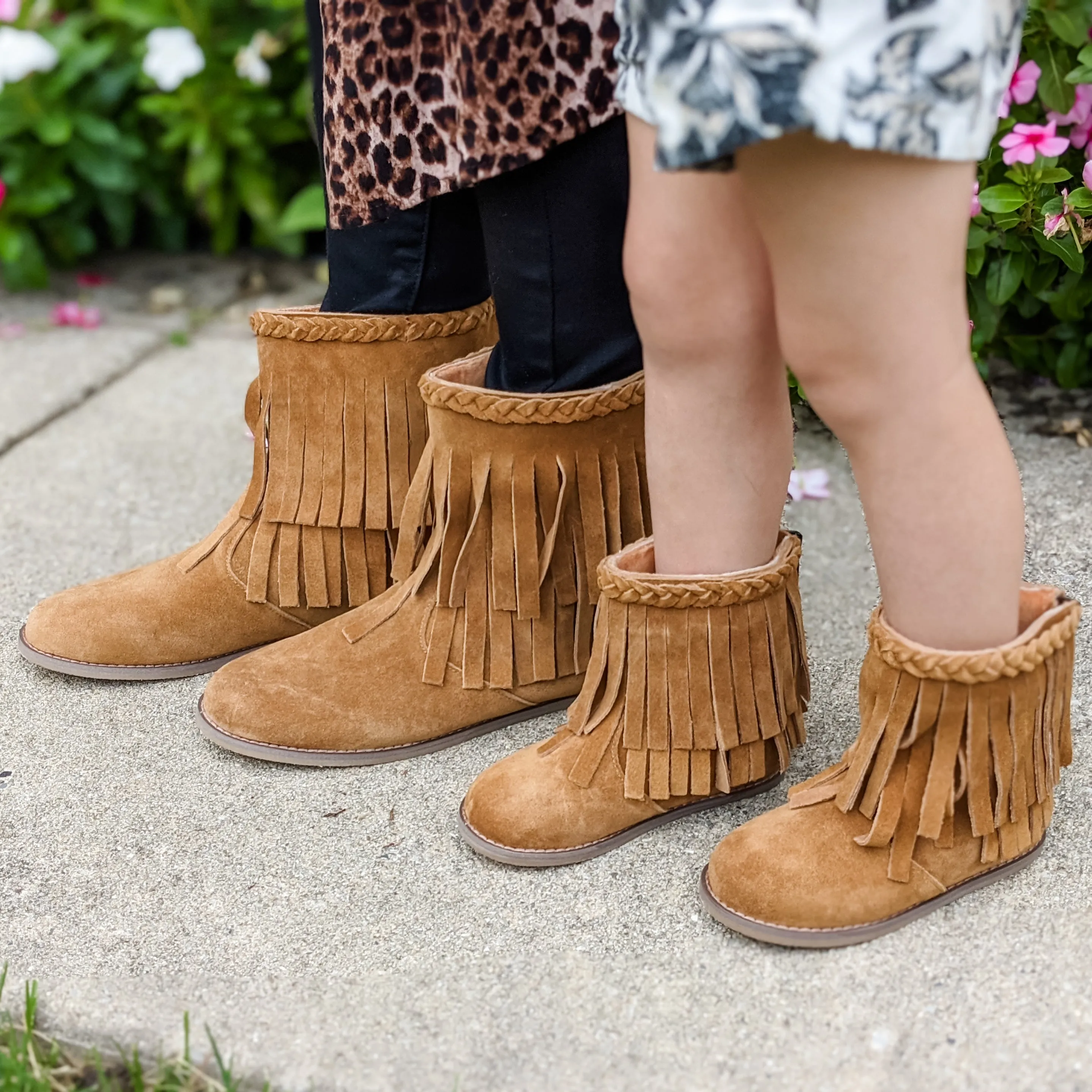 MOMMY Braided Fringe Boots Tanny Brown