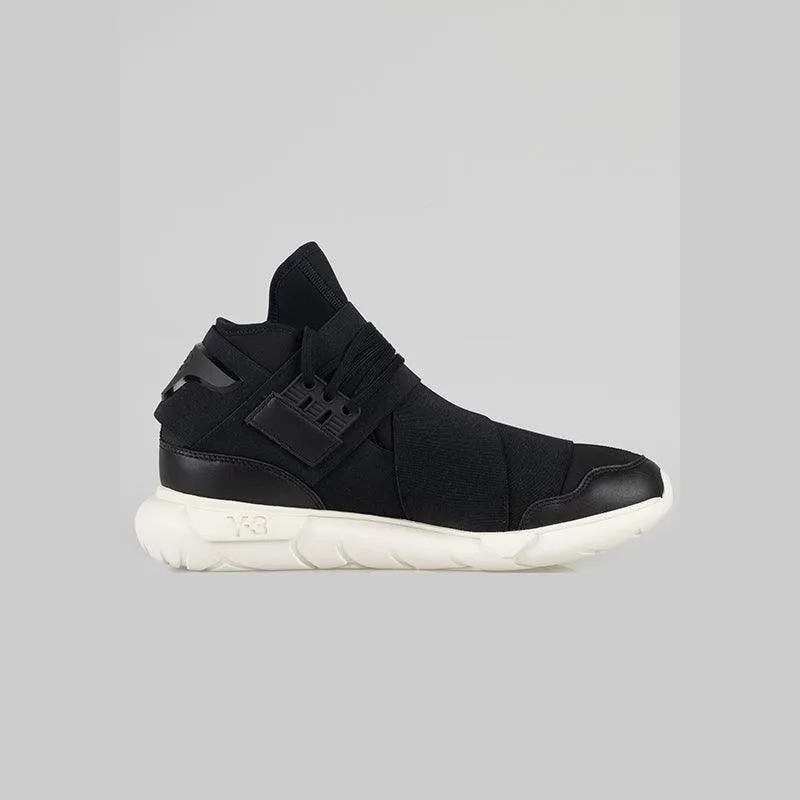 Qasa - Black