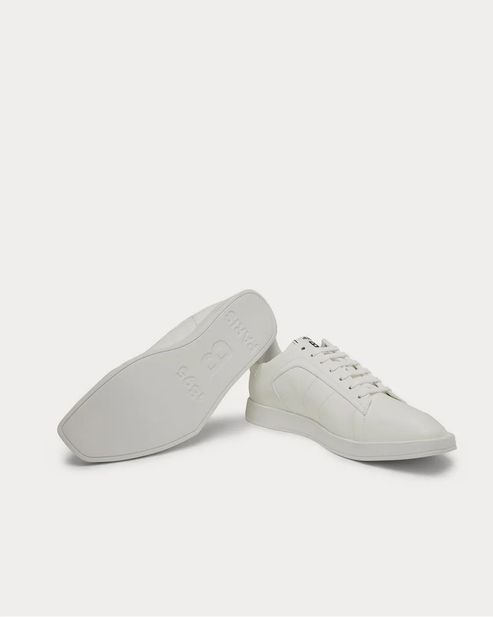 Stellar Leather  White low top sneakers