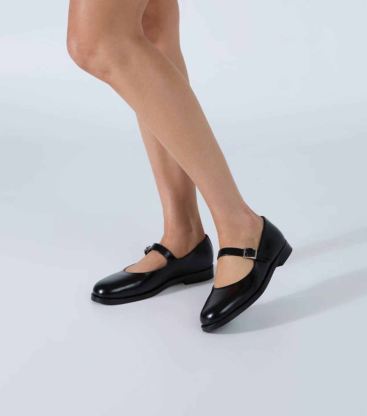 Zyla Black Hi Shine